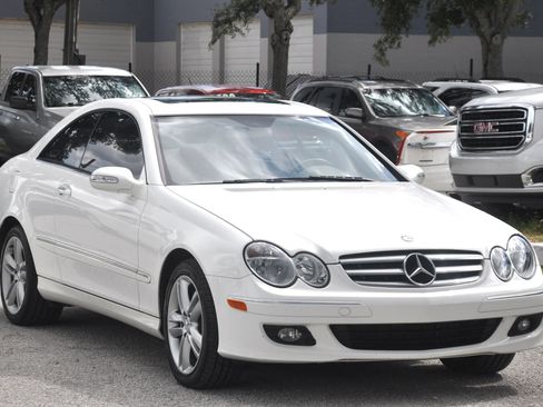 Used 2006 Mercedes-Benz CLK 350 Coupe image 6