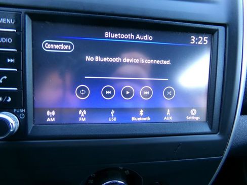 Used 2019 Nissan Versa SV image 18