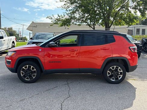 Used 2018 Jeep Compass Trailhawk w/ Cold Weather Group AWD/4WD image 4