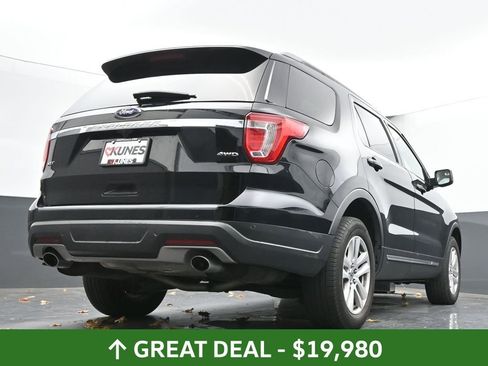 Used 2018 Ford Explorer XLT w/ Equipment Group 202A image 52