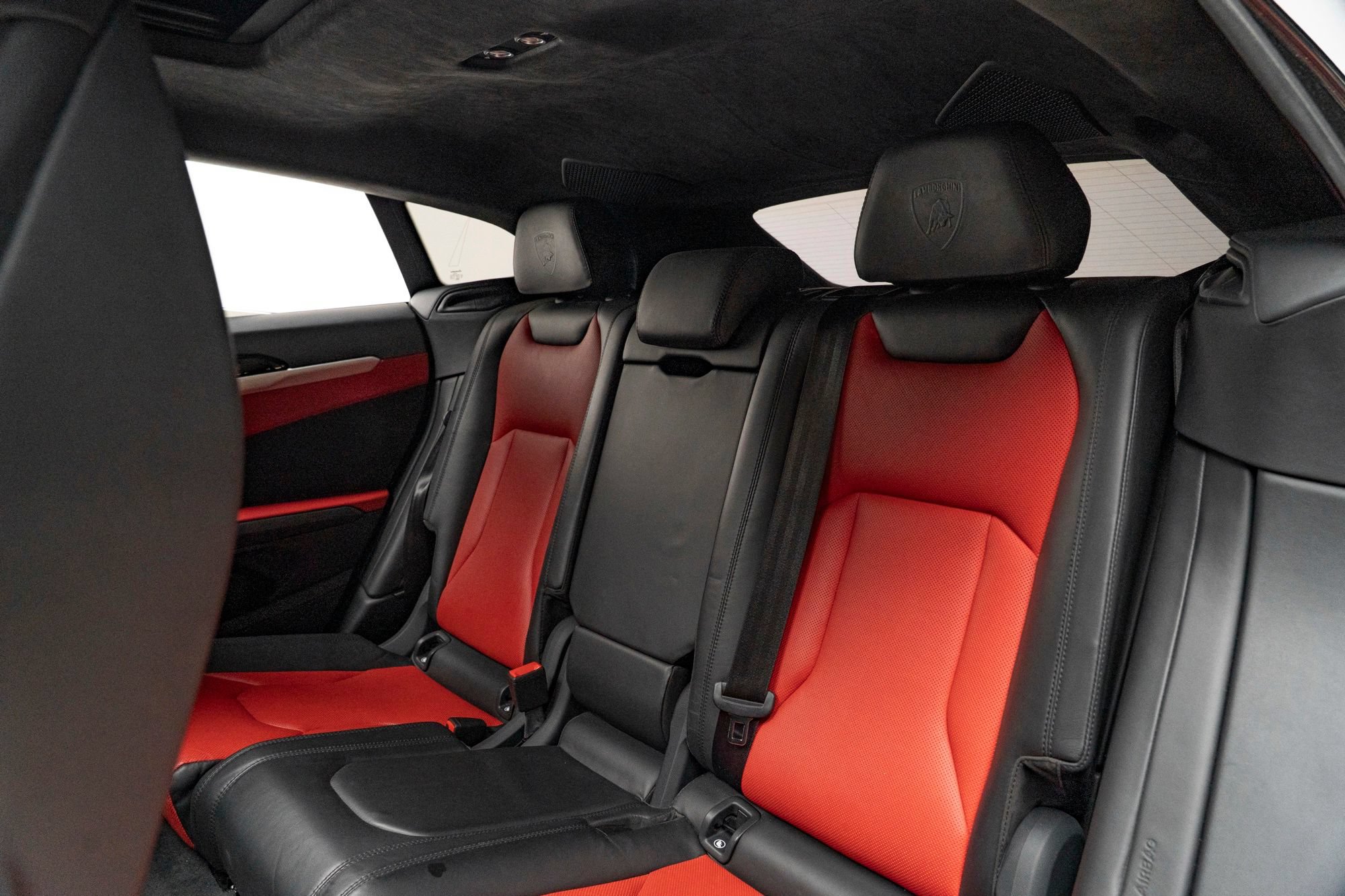 Used 2020 Lamborghini Urus AWD/4WD image 51