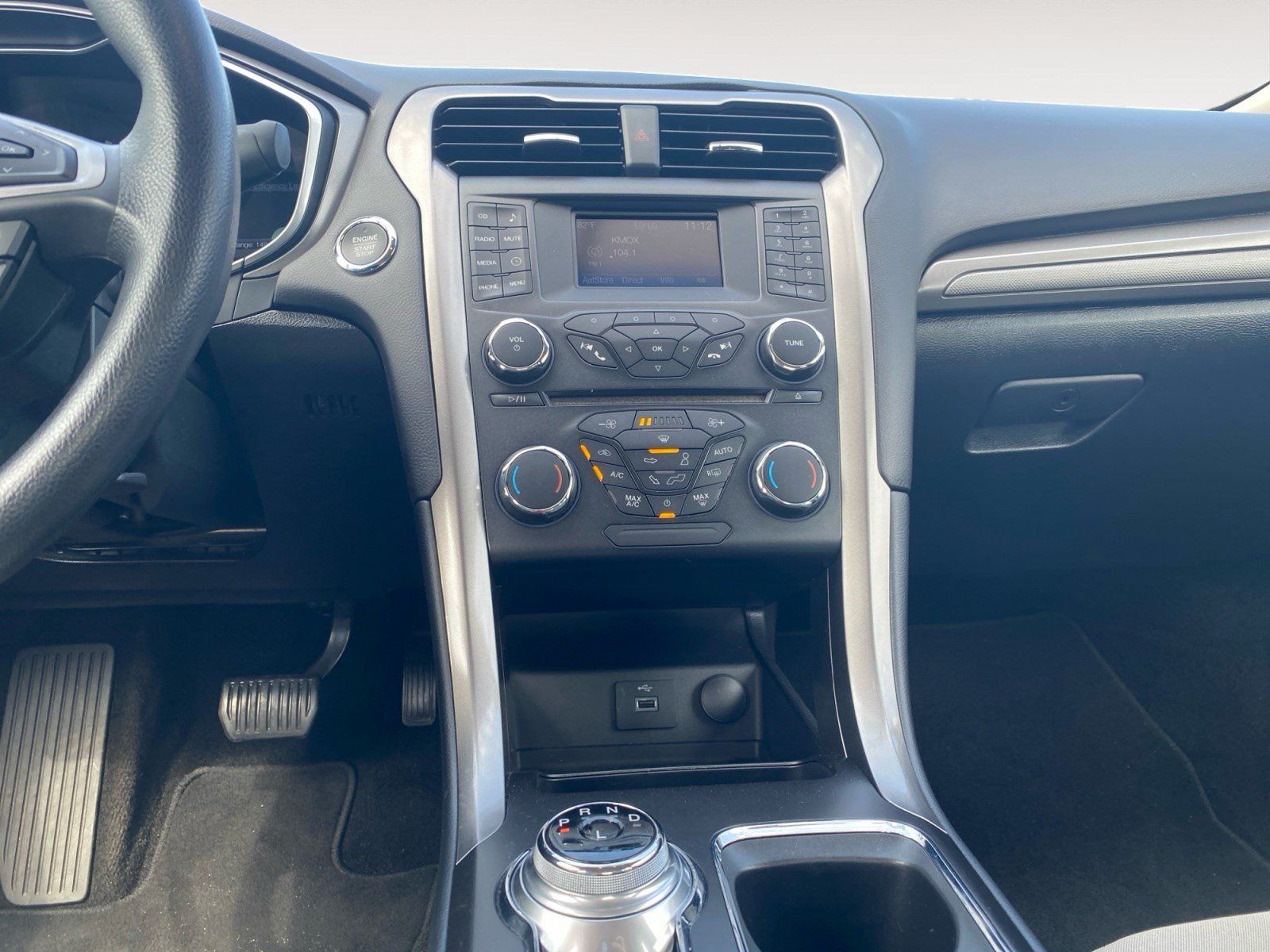 Used 2018 Ford Fusion S FWD image 14
