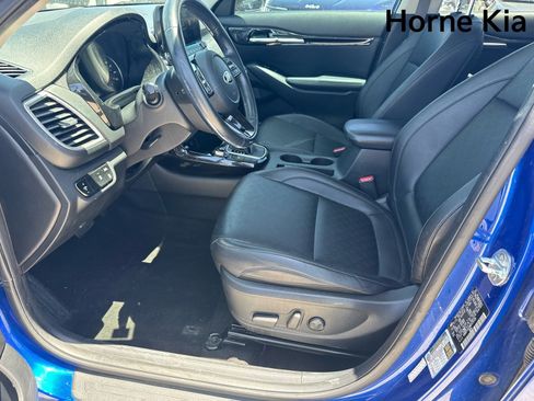 Certified 2021 Kia Seltos SX w/ SX Sunroof Package AWD/4WD image 10