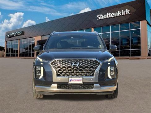 Used 2022 Hyundai Palisade Calligraphy image 3