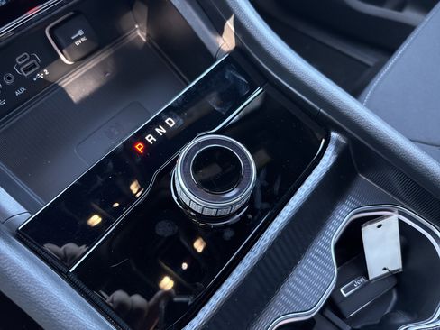 New 2025 Jeep Grand Cherokee Laredo X w/ Luxury Tech Group I image 22