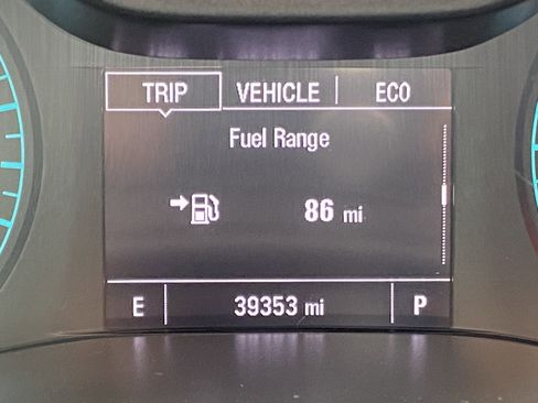 Used 2022 Chevrolet Colorado LT w/ Luxury Package RWD image 22