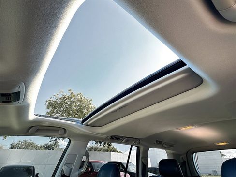 Used 2018 Lexus GX 460 image 22