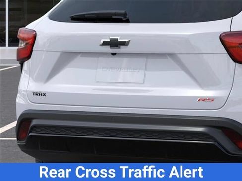 New 2026 Chevrolet Trax RS w/ Sunroof Package FWD image 17