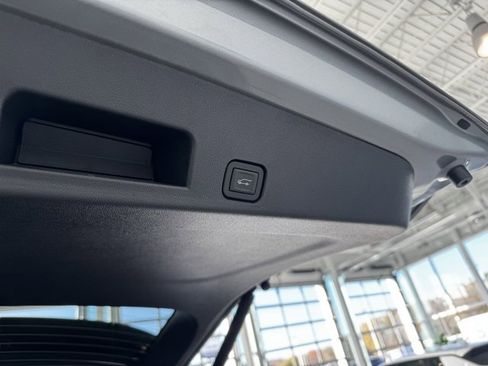 New 2026 Chevrolet Traverse High Country image 39