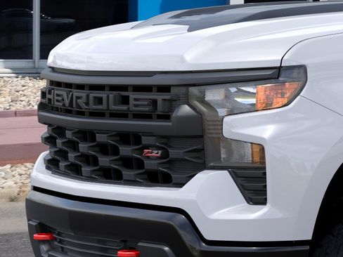 New 2026 Chevrolet Silverado 1500 Custom Trail Boss w/ LPO, Dark Essentials Package AWD/4WD image 13