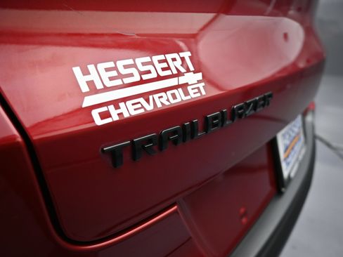 Certified 2021 Chevrolet TrailBlazer RS w/ Sun and Liftgate Package FWD image 40