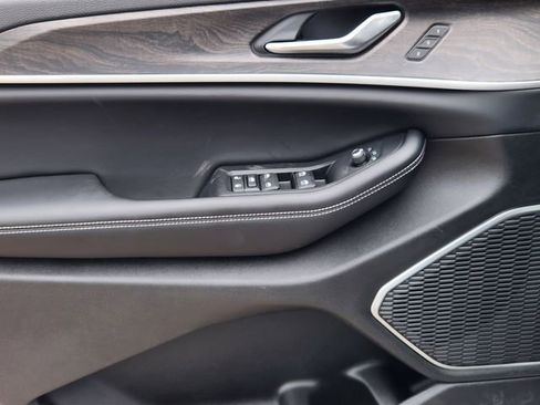 New 2026 Jeep Grand Cherokee L Limited image 17