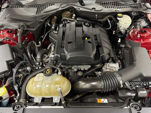 Used 2016 Ford Mustang Coupe RWD image 29