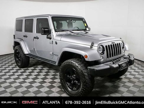 Used 2015 Jeep Wrangler Unlimited Sahara AWD/4WD image 1