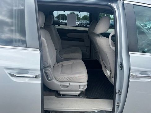 Used 2011 Honda Odyssey EX image 45