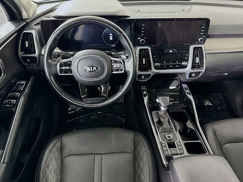 Used 2021 Kia Sorento SX image 4