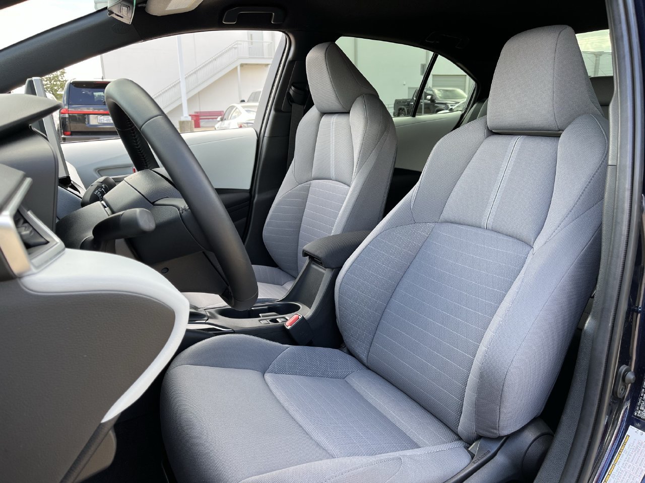 Used 2026 Toyota Corolla SE w/ SE Premium Package FWD image 22