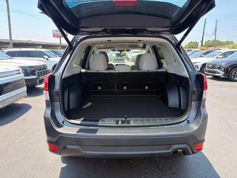 Used 2023 Subaru Forester Premium AWD/4WD image 7