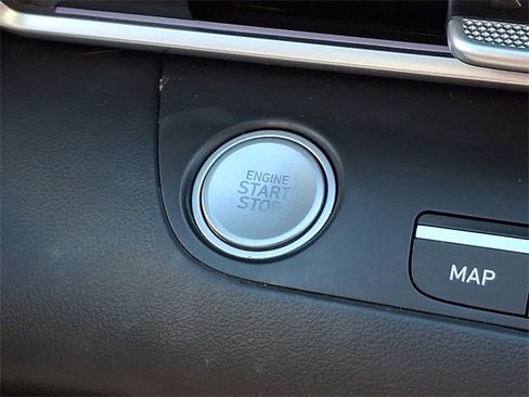 Used 2024 Hyundai Elantra SEL image 23