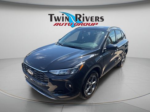 Used 2025 Ford Escape ST-Line Select AWD/4WD image 1