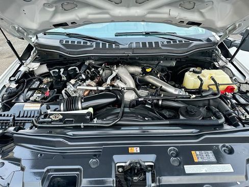 Certified 2022 Ford F350 Lariat w/ Lariat Ultimate Package image 23