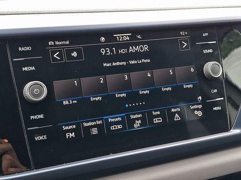 Certified 2022 Volkswagen Taos SE AWD/4WD image 17