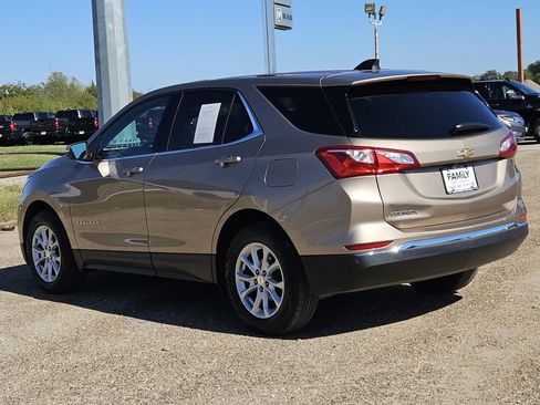 Used 2019 Chevrolet Equinox LT w/ Driver Convenience Package image 6
