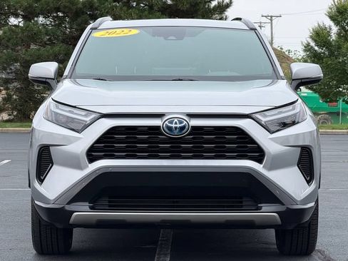 Certified 2022 Toyota RAV4 SE w/ Convenience Package AWD/4WD image 9