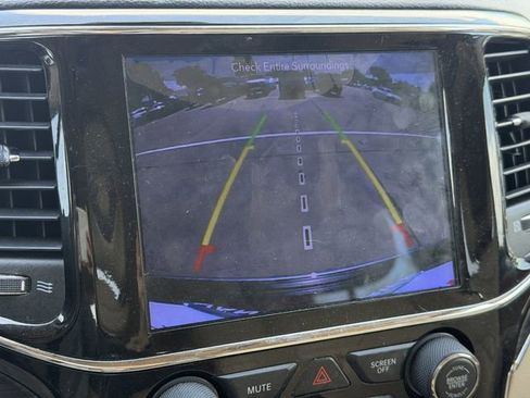 Used 2019 Jeep Grand Cherokee Limited RWD image 18
