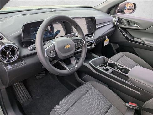New 2026 Chevrolet Equinox LT w/ Safety and Technology Package image 3