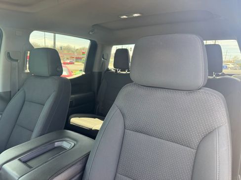 Used 2019 Chevrolet Silverado 1500 Custom Trail Boss w/ Custom Convenience Package image 14