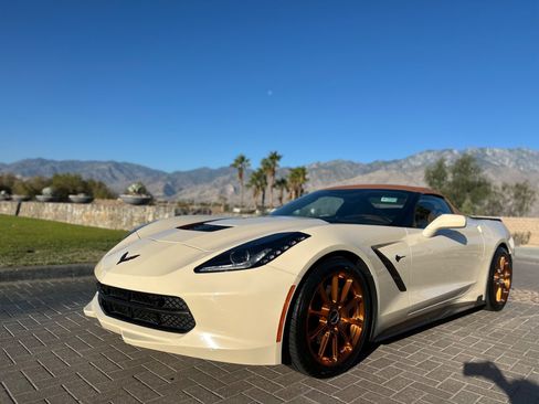 Used 2016 Chevrolet Corvette Stingray Convertible w/ 3LT Preferred Equipment Group RWD image 2
