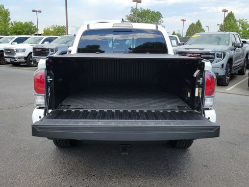 Used 2023 Toyota Tacoma TRD Sport w/ TRD Premium Sport Package AWD/4WD image 12