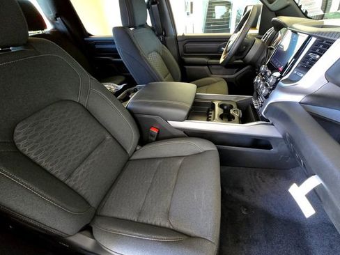 New 2026 RAM 1500 Express AWD/4WD image 23