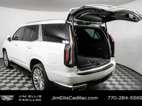 Certified 2024 Cadillac Escalade Premium Luxury w/ LPO, Floor Liner Package AWD/4WD image 32