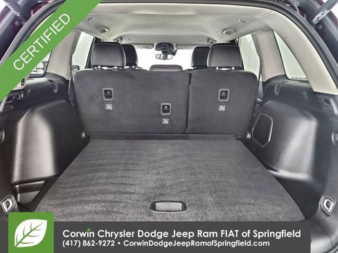 Used 2023 Jeep Grand Cherokee Limited w/ Black Appearance Package AWD/4WD image 30