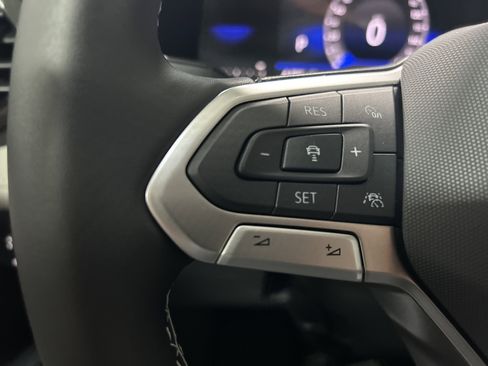 New 2025 Volkswagen Taos S image 17