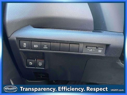 Certified 2024 Toyota Sienna XSE image 22