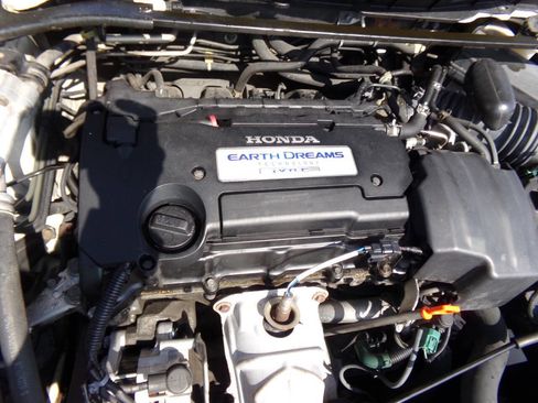 Used 2013 Honda Accord EX image 32