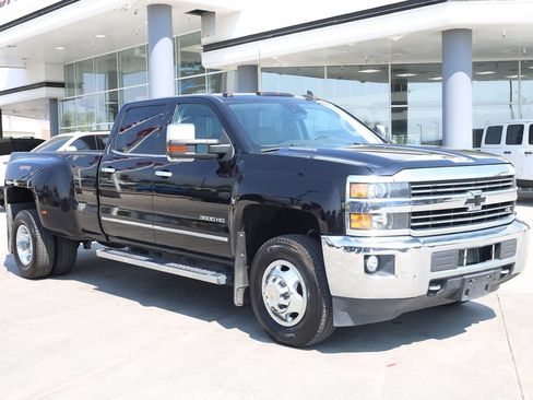 Used 2015 Chevrolet Silverado 3500 LTZ AWD/4WD image 8