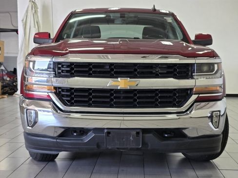 Used 2018 Chevrolet Silverado 1500 LT w/ All Star Edition image 11