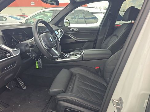 Used 2026 BMW X5 xDrive40i AWD/4WD image 2