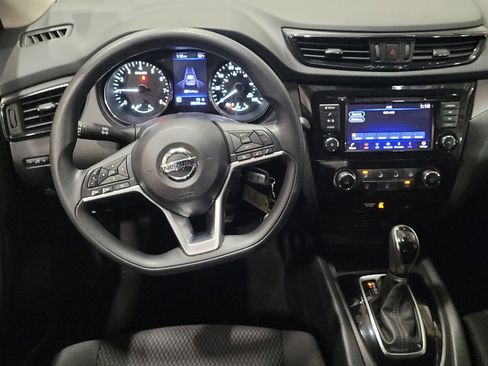 Used 2020 Nissan Rogue Sport S image 22