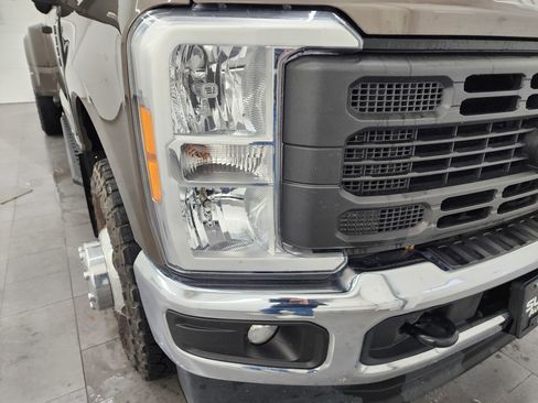 Used 2023 Ford F350 XL w/ 360-Degree Camera Package image 23