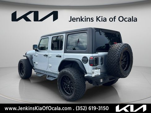 Used 2022 Jeep Wrangler Unlimited Sport AWD/4WD image 5