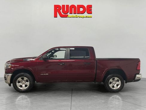 Used 2025 RAM 1500 Big Horn AWD/4WD image 2