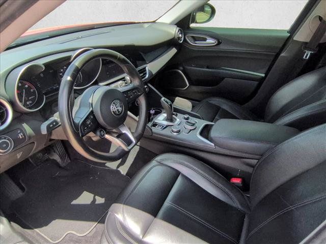 Used 2020 Alfa Romeo Giulia w/ Nero Edizione RWD image 11