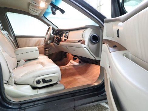 Used 2001 Buick Park Avenue w/ Prestige Pkg image 10