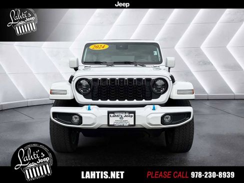 Used 2024 Jeep Wrangler High Altitude image 2