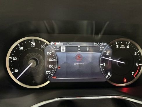 Used 2023 Jaguar F-PACE R-Dynamic S image 15